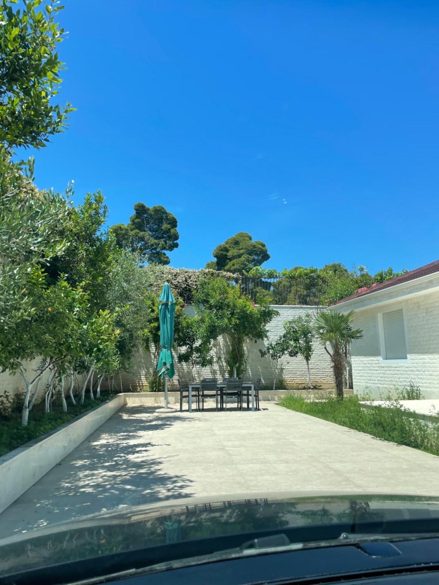 Gold Apartament Vlore Exterior photo